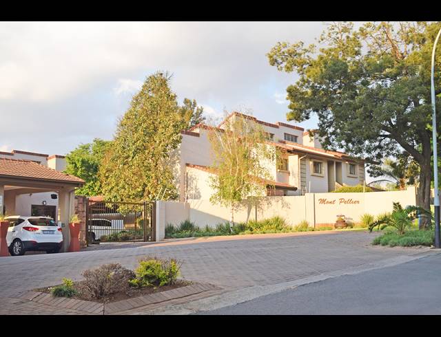 2 BEDROOM TOWNHOUSE FOR SALE IN ORIEL